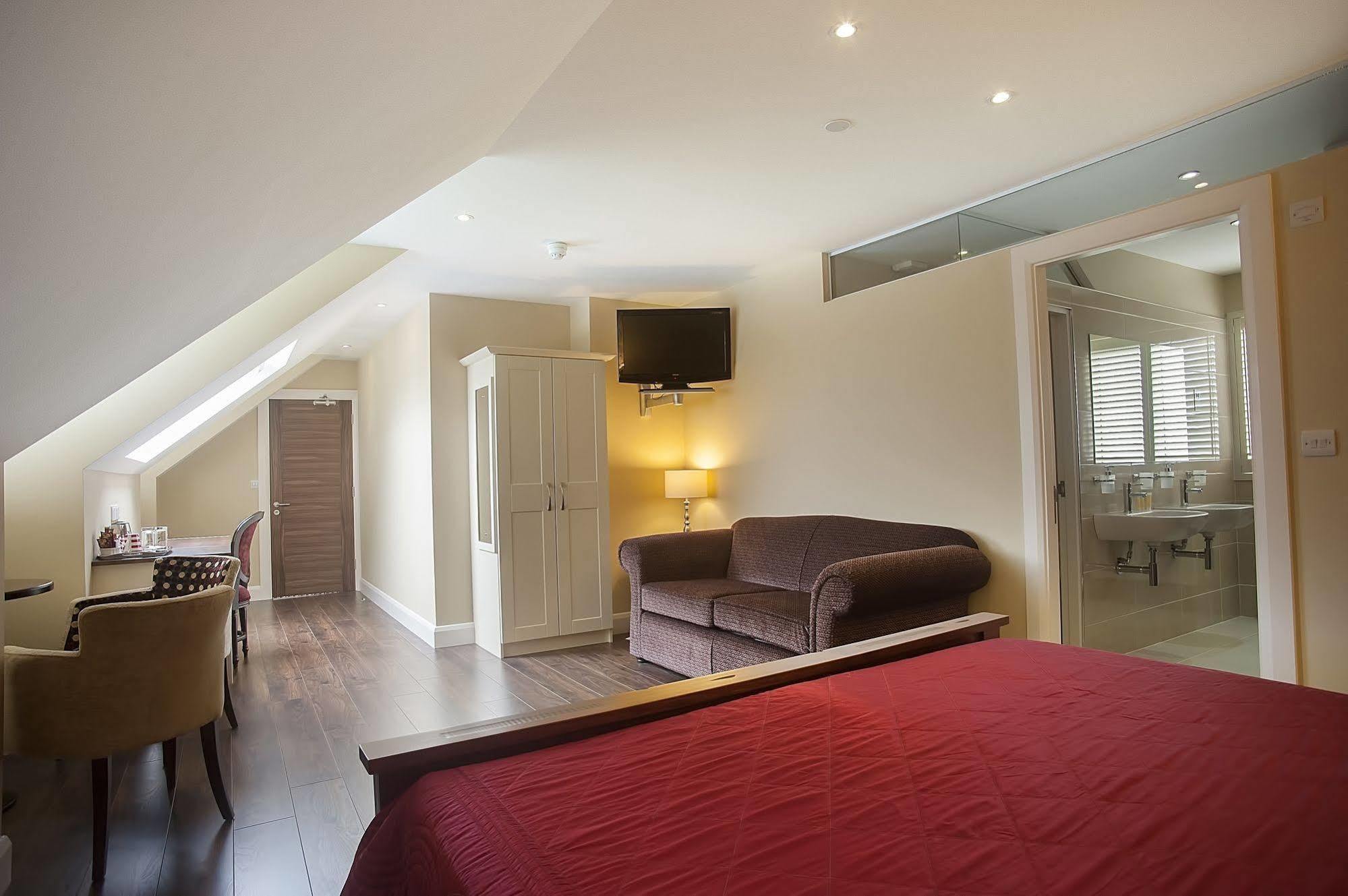 Sea Breeze Lodge B&B Galway Ngoại thất bức ảnh