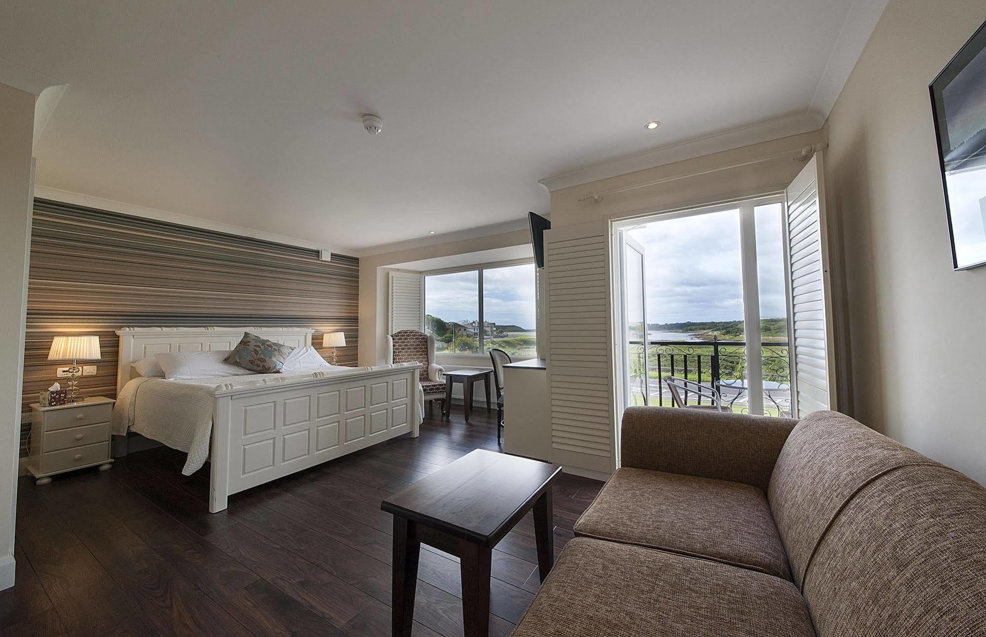 Sea Breeze Lodge B&B Galway Ngoại thất bức ảnh