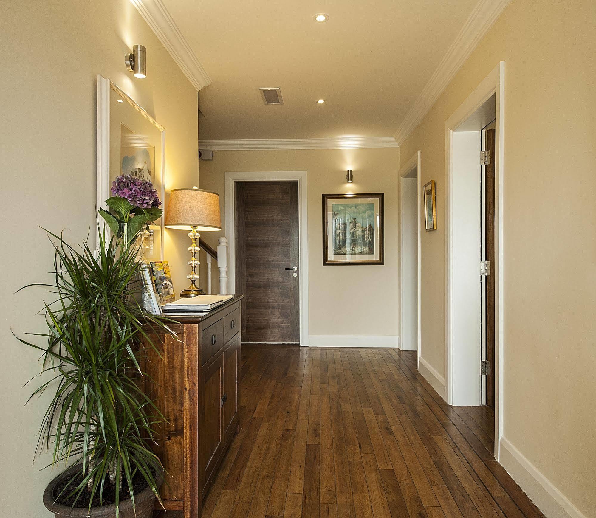 Sea Breeze Lodge B&B Galway Ngoại thất bức ảnh