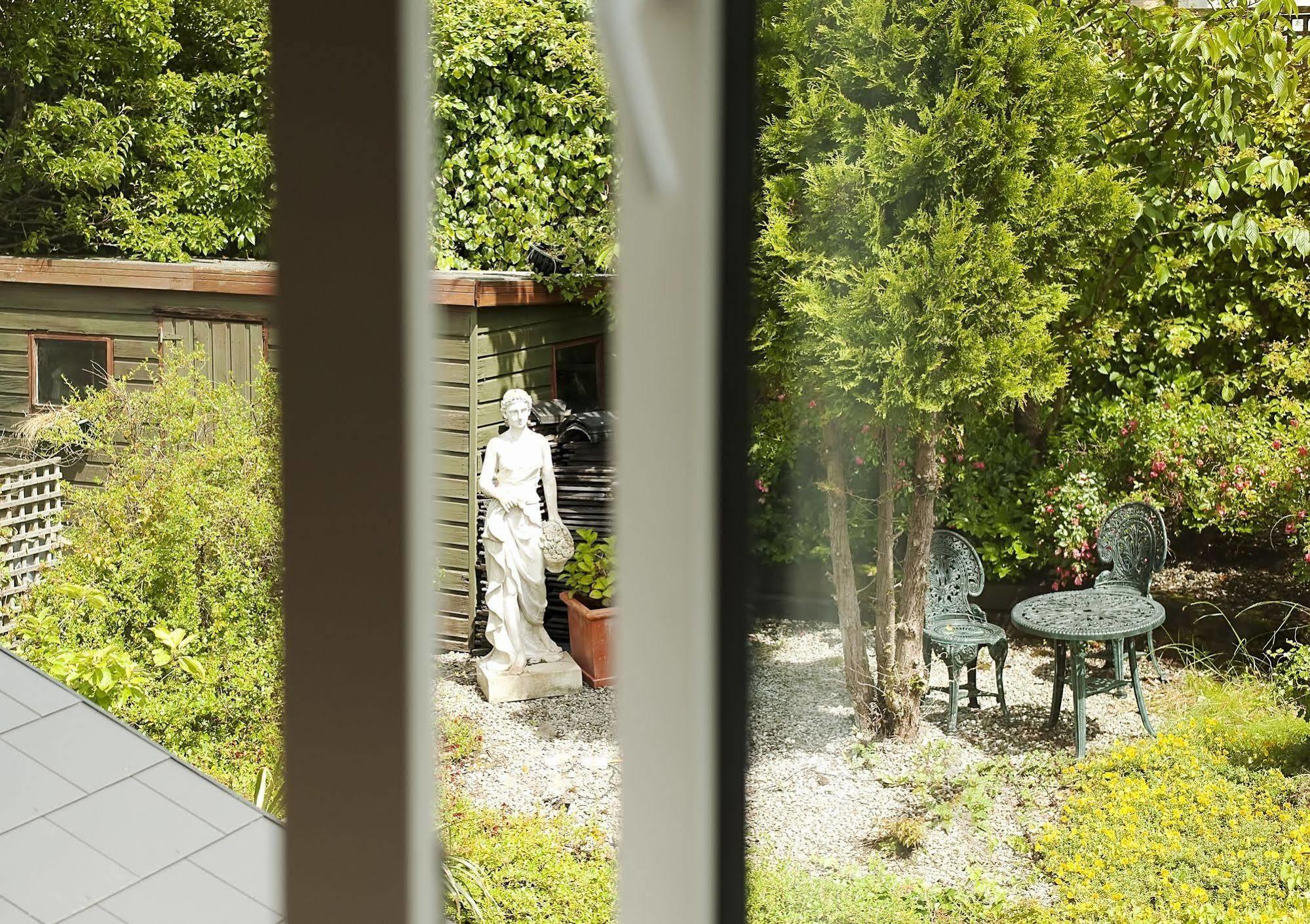 Sea Breeze Lodge B&B Galway Ngoại thất bức ảnh